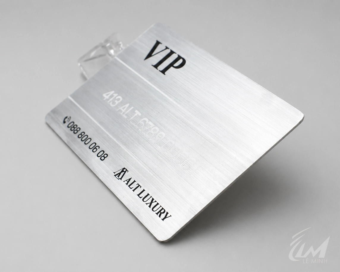 VIP CARD kim loại cao cấp - In, khắc nội dung theo yêu cầu